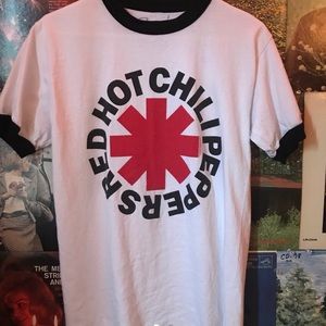 Red Hot Chilli Peppers tee